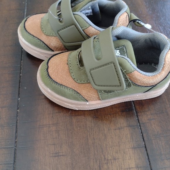 Comphies toddler green & brown  sneakers. - Picture 3 of 4